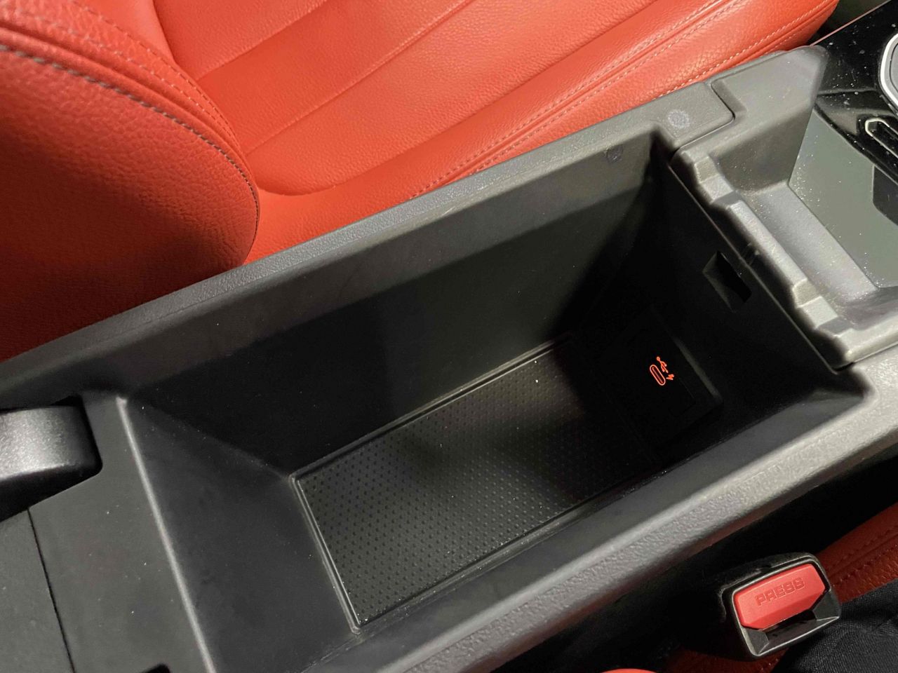 F40 118d Sports Hatch 5-door B47 2.0d