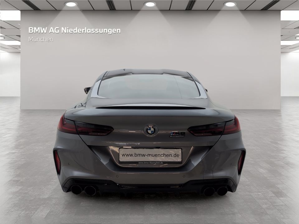 BMW M8