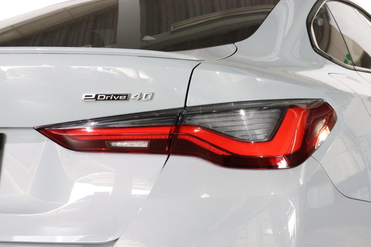 G26 i4 eDrive40 RHD