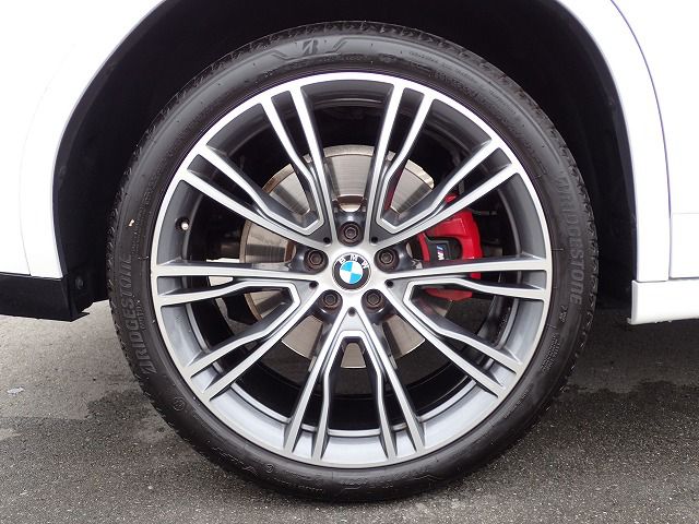 G02 X4 M40i RHD LCI