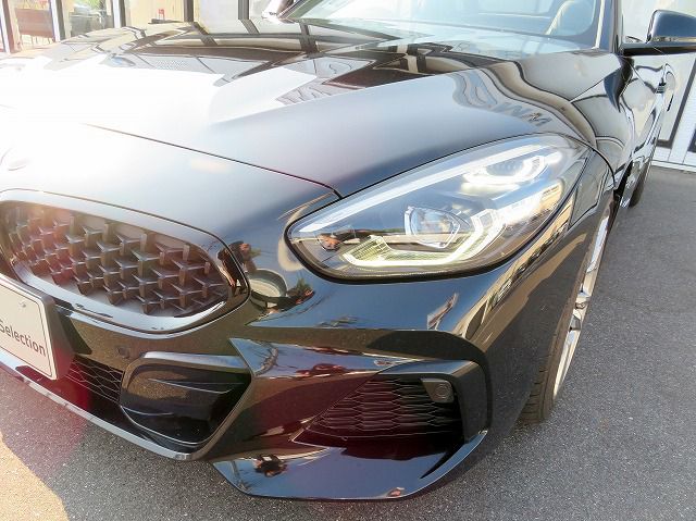 G29 z4 sDrive20i RHD