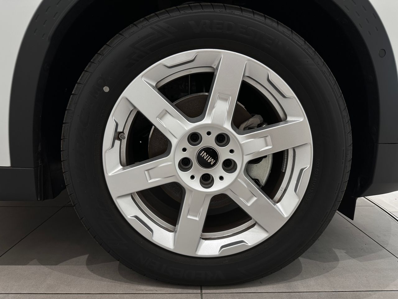U25 MINI Countryman E