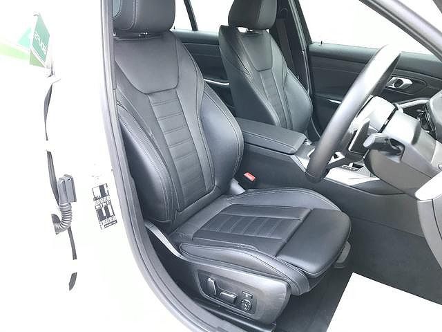 G20 320i Saloon LCI RHD MX