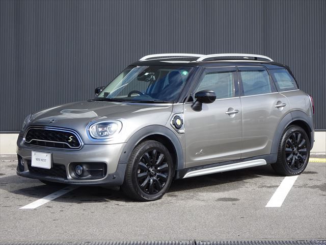 MINI COOPER S E CROSSOVER ALL4.