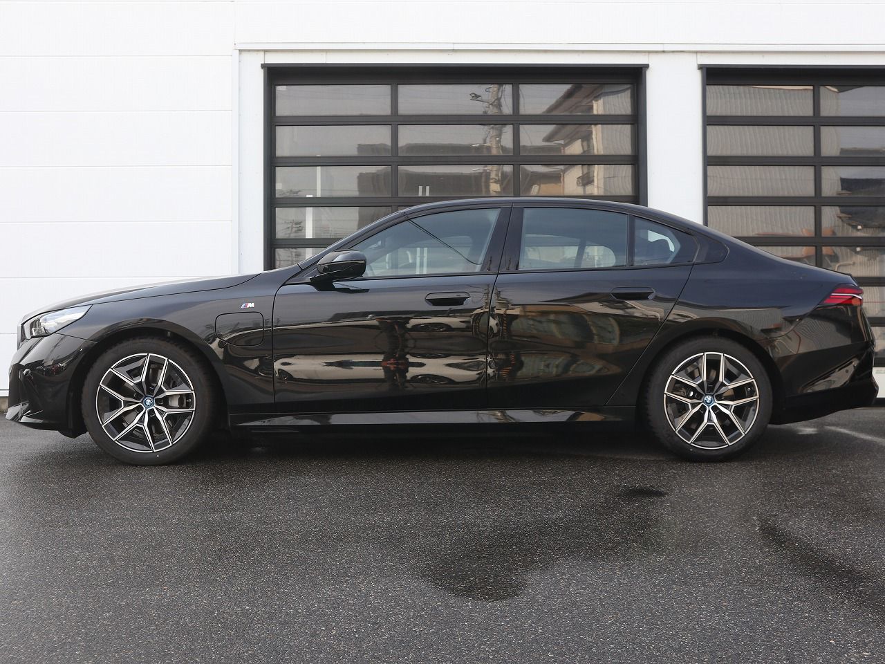 BMW i5 eDrive40 Sedan RHD