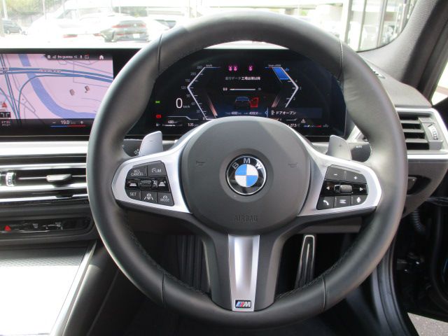 320d xDrive Berline RHD
