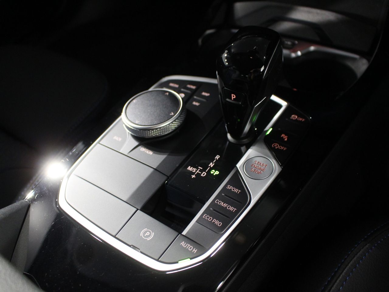 F40 118d Sports Hatch 5-door B47 2.0d