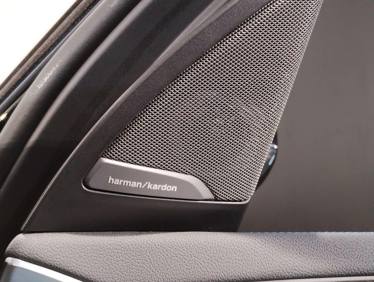 G01 X3 M40i RHD LCI ZA