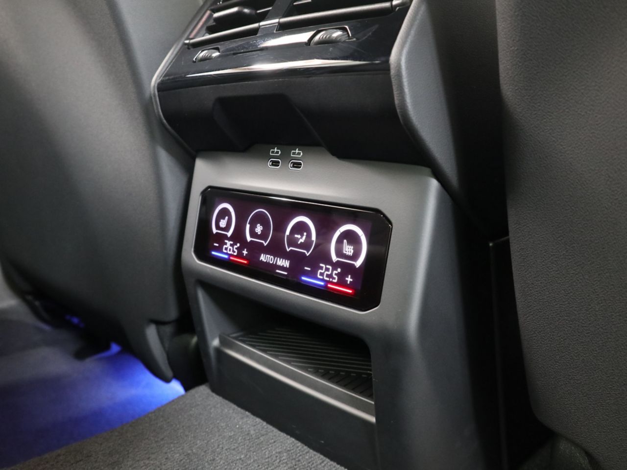 BMW i5 M60 xDrive Sedan RHD
