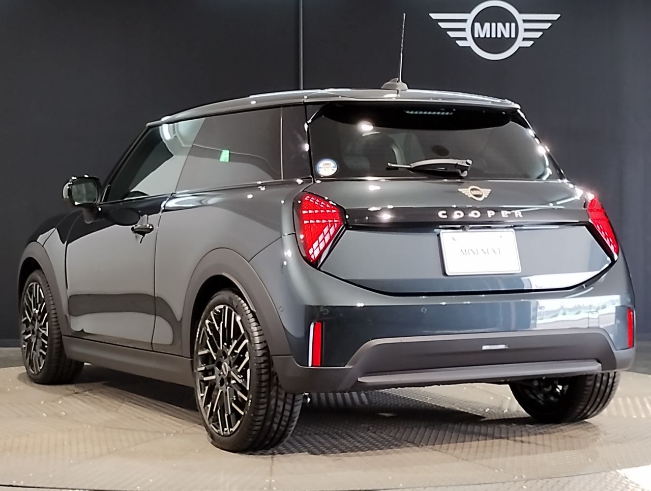 F66 MINI Cooper C 3Dr