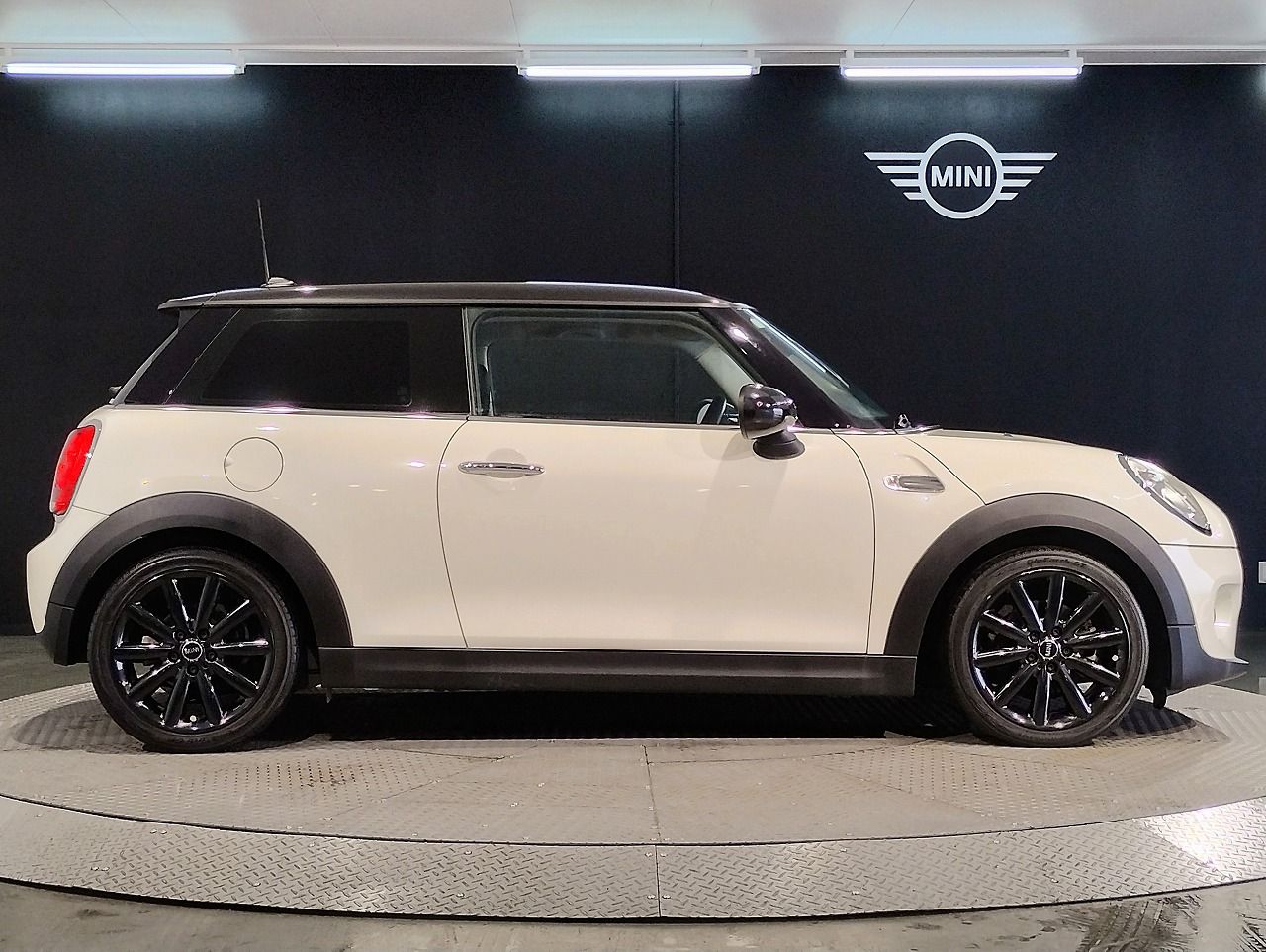 F56 MINI COOPER