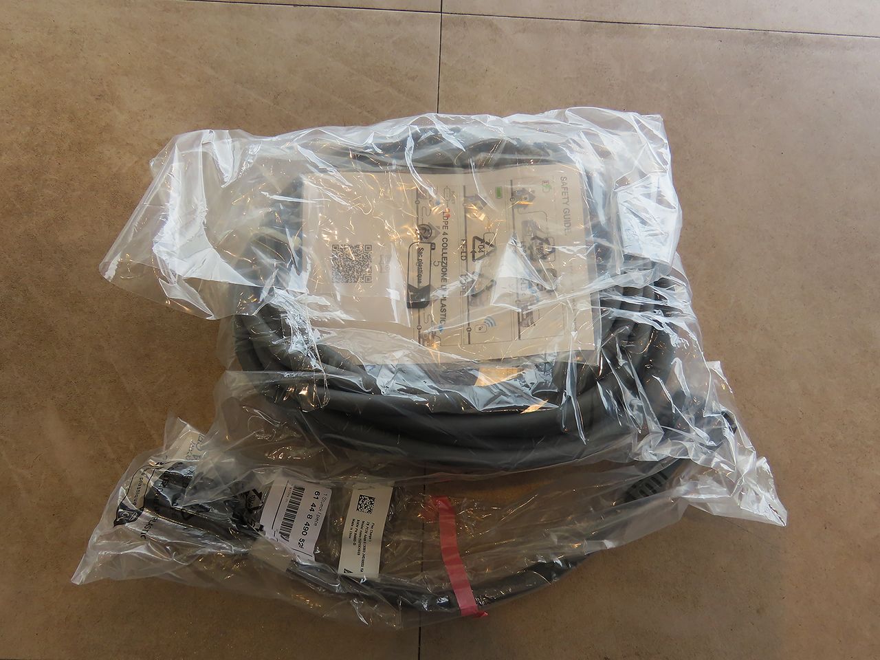J01 MINI Cooper SE