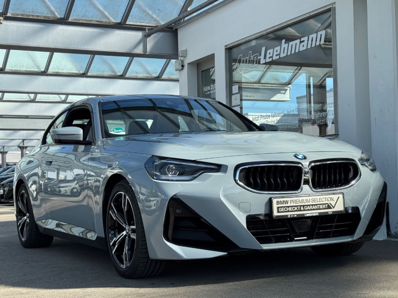 BMW 218