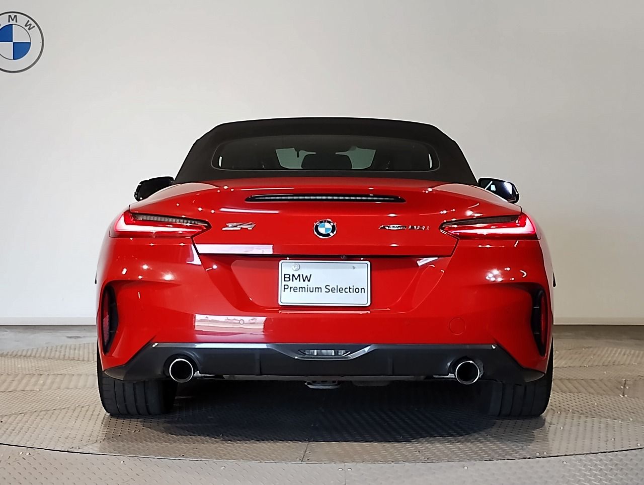 G29 z4 sDrive20i RHD