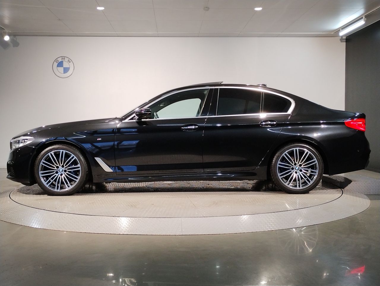 530I