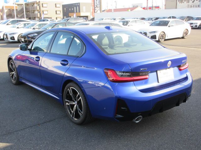 320d xDrive Berline RHD