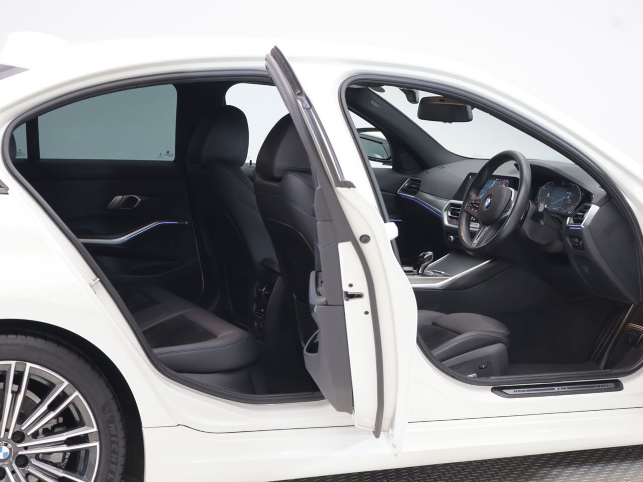 G20 320i Saloon RHD MX
