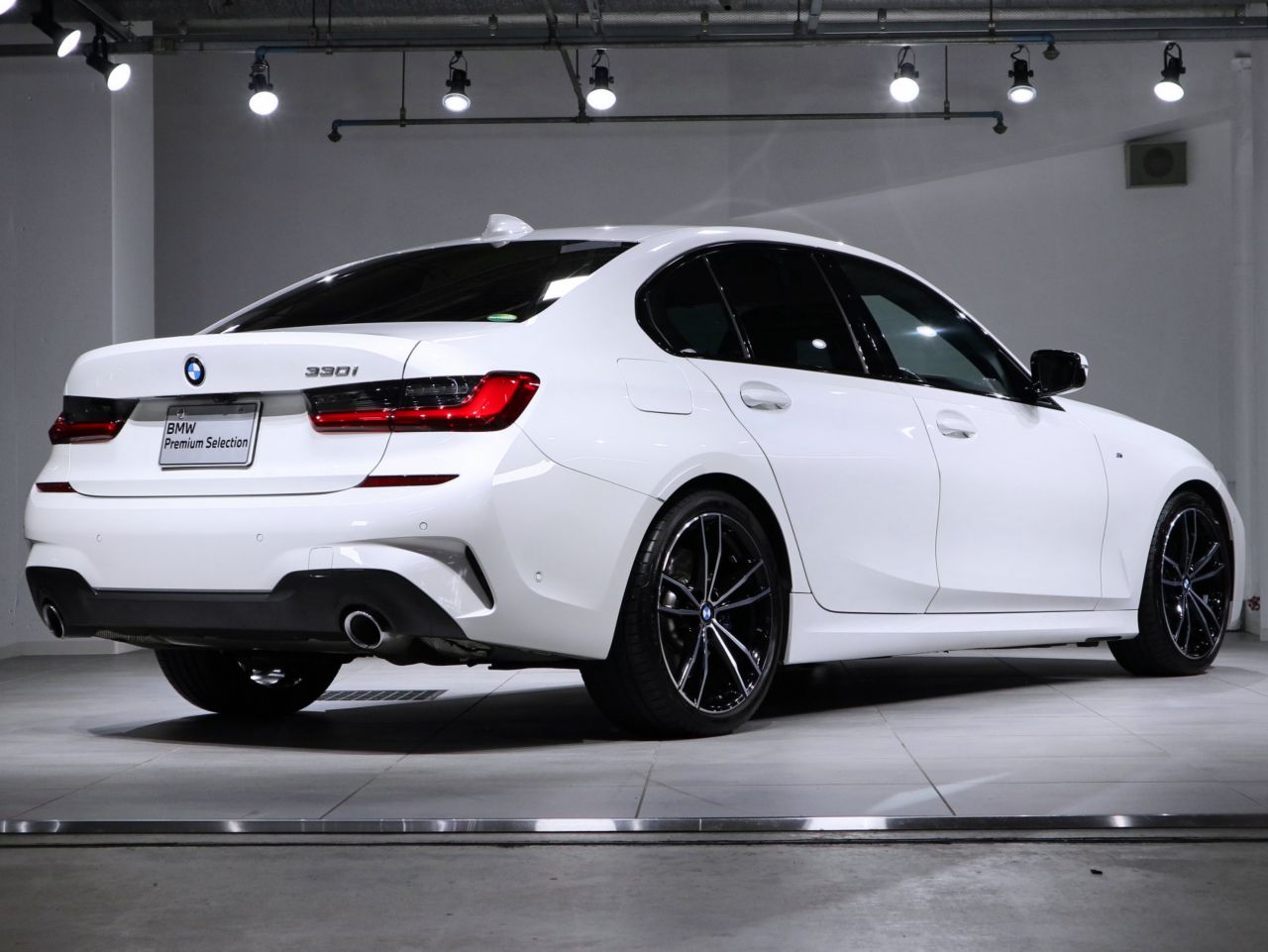 330i Berline RHD
