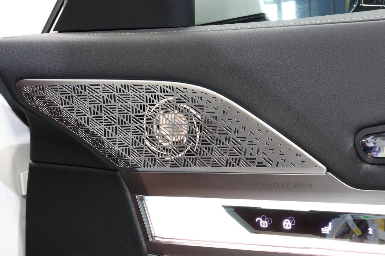 i7 xDrive60 Sedan RHD