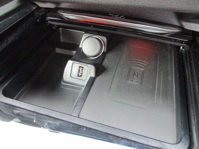 G29 z4 sDrive20i RHD