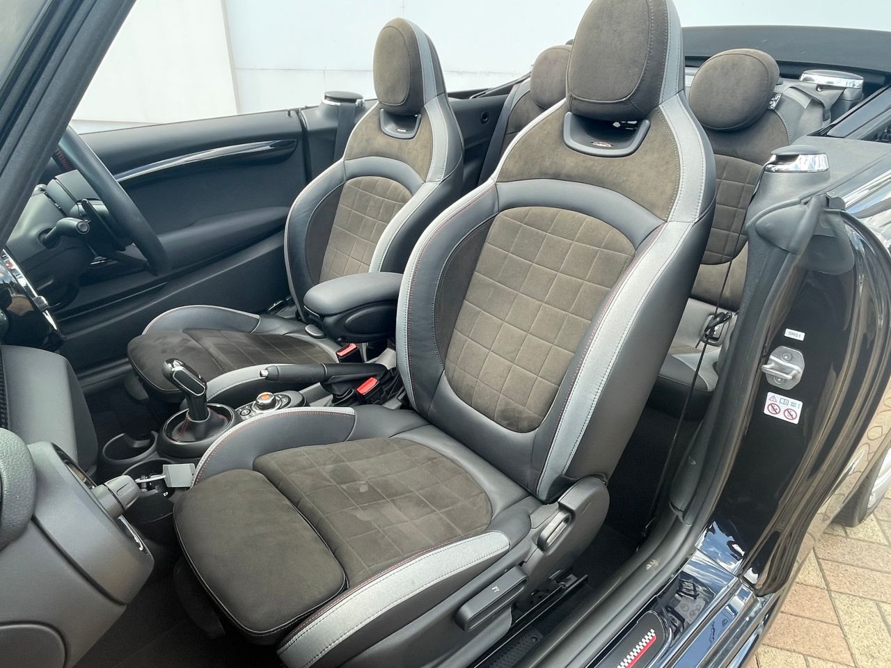 F57 MINI John Cooper Works Convertible LCI