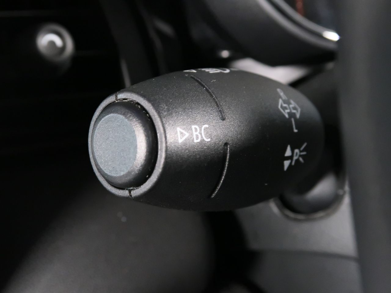MINI F55 Cooper D 5dr Hatch LCI