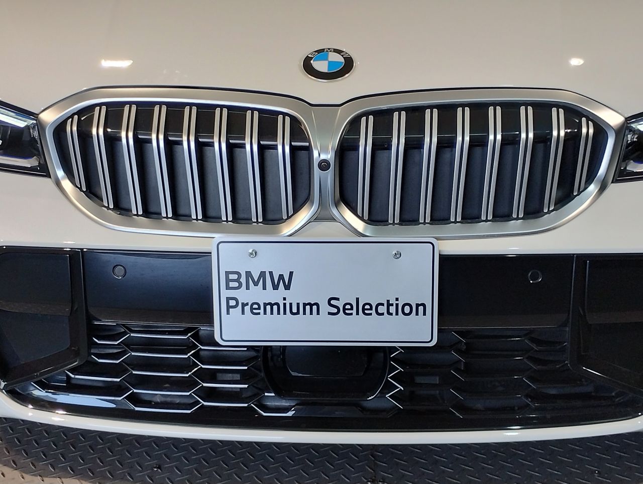 G20 320i Saloon LCI RHD MX
