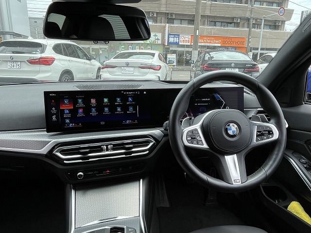 320d xDrive Berline RHD