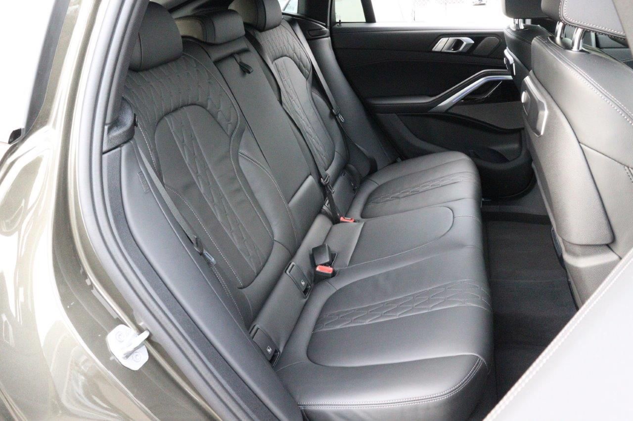X6 xDrive30d M Sport RHD