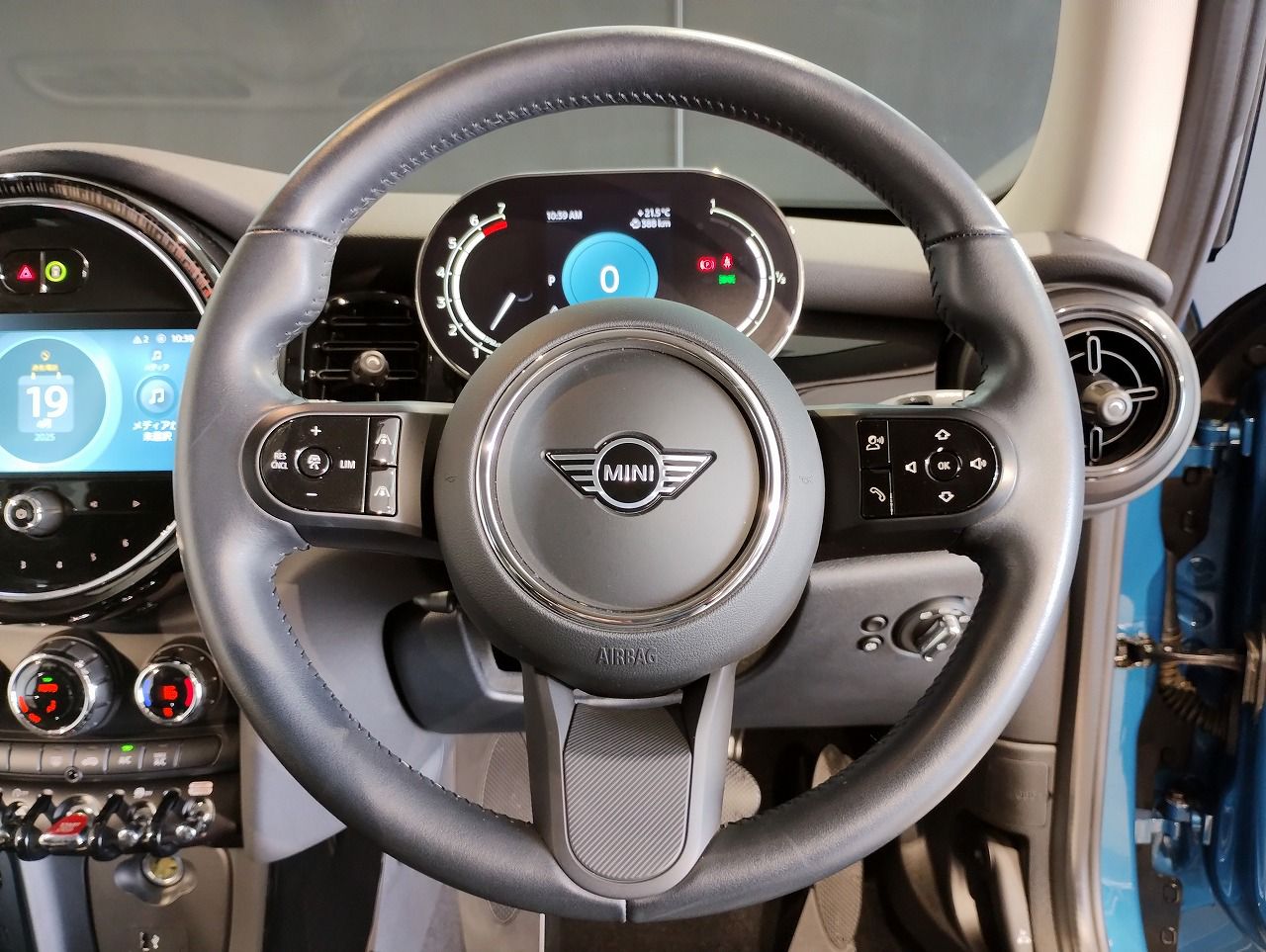 MINI Cooper F56 RHD