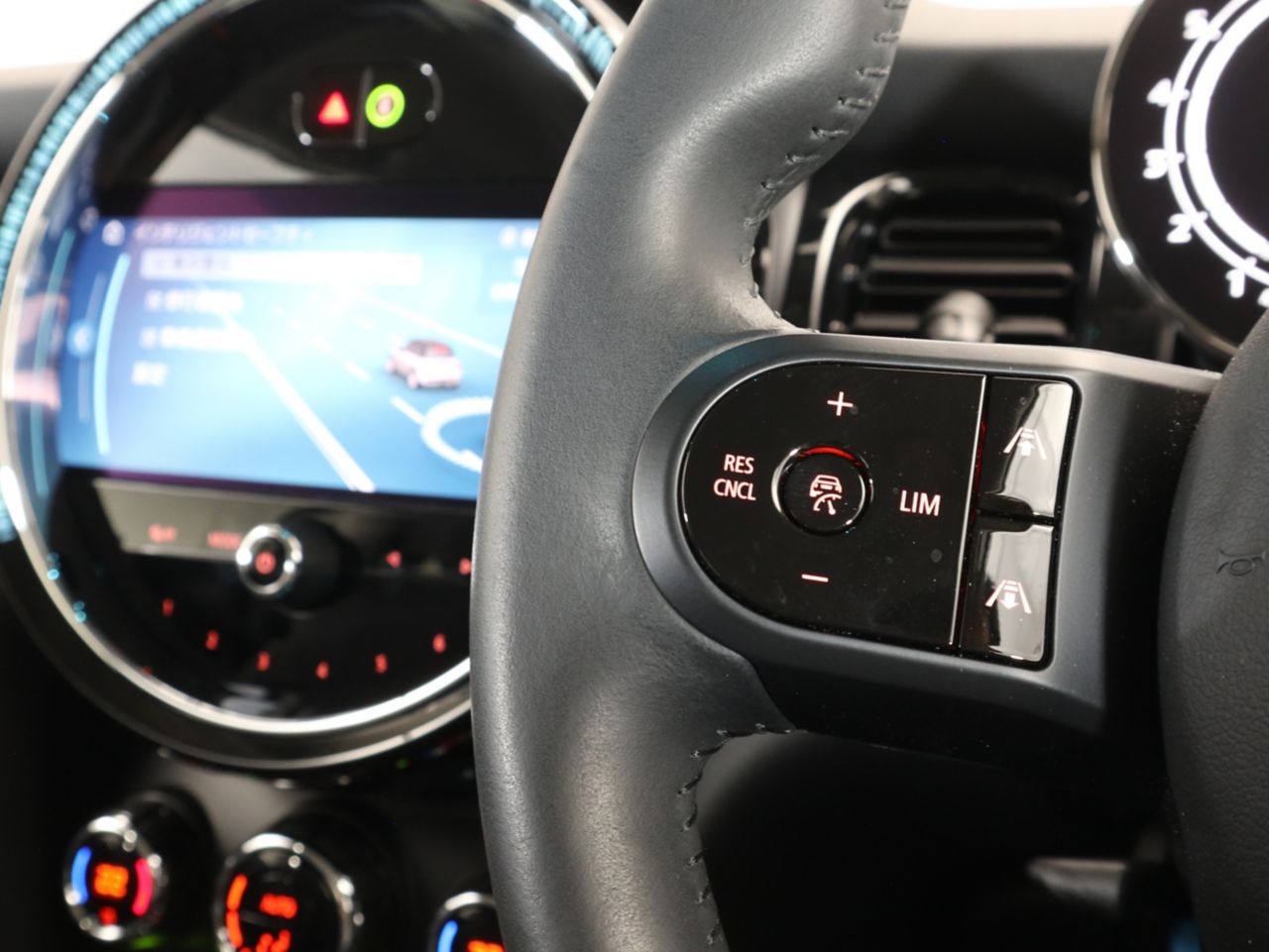 MINI Cooper F56 RHD