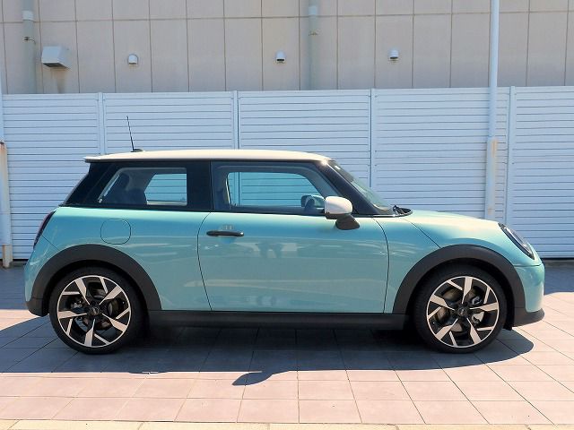 F66 MINI Cooper S 3Dr
