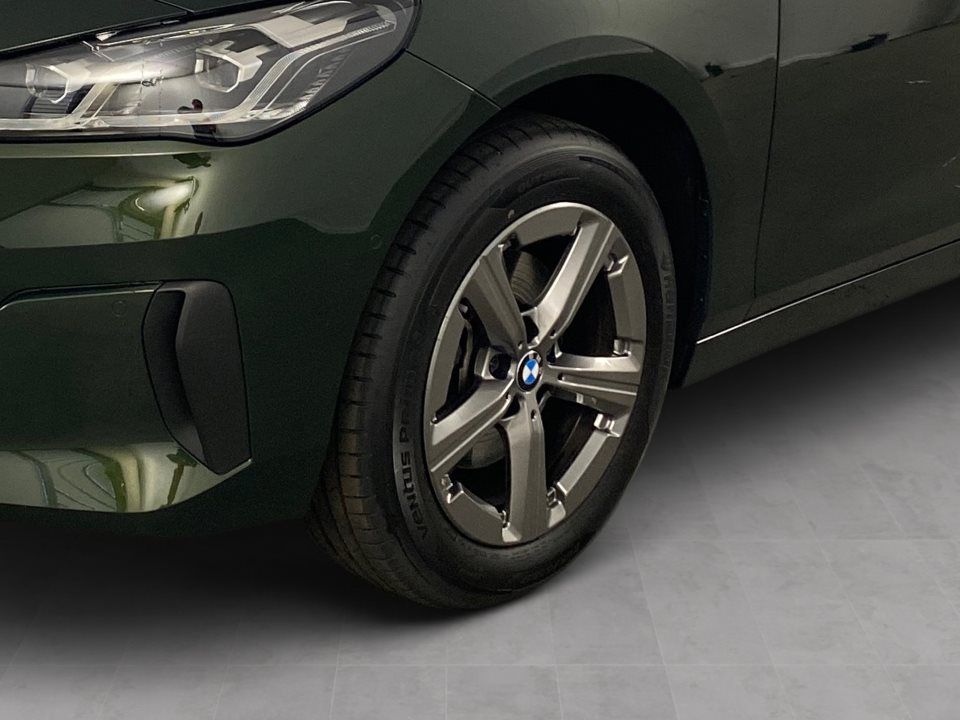 BMW 216