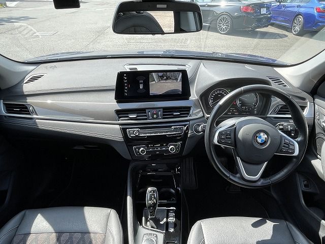 G29 z4 sDrive20i RHD