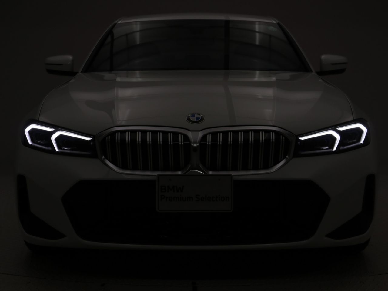 320d xDrive Berline RHD