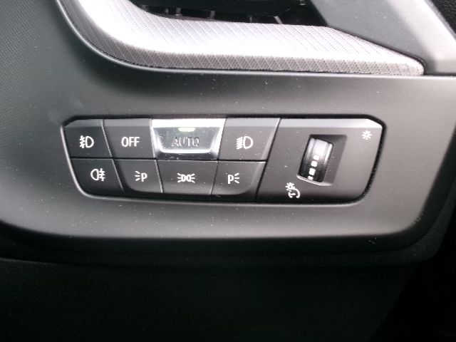 F40 118d Sports Hatch 5-door B47 2.0d