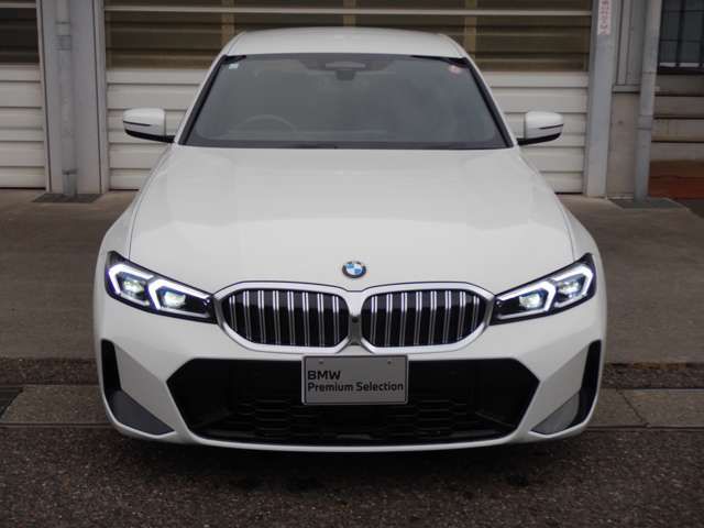 320d xDrive Berline RHD