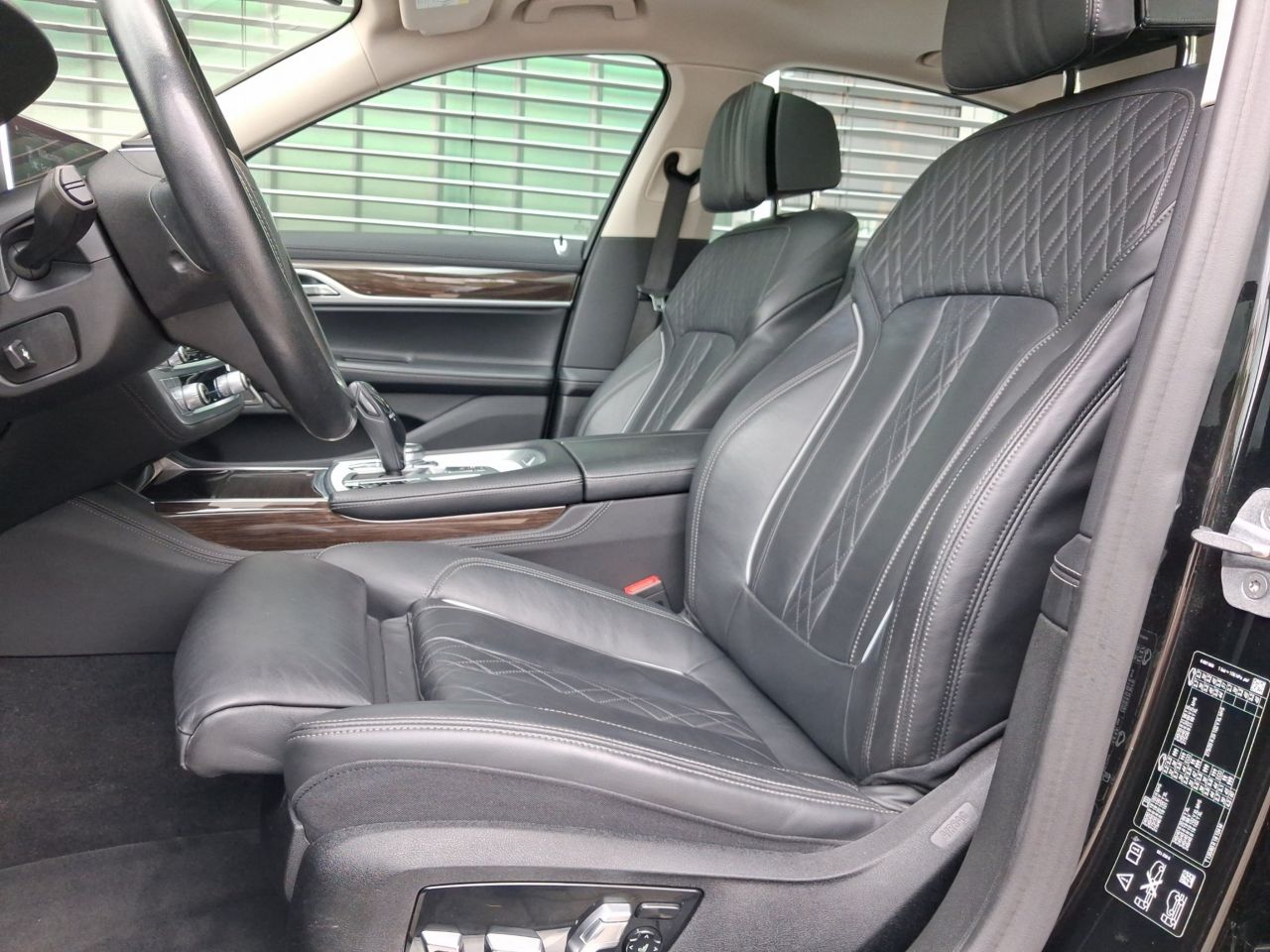 BMW 740