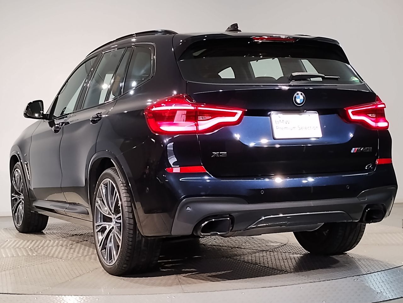 G01 X3 M40i RHD ZA