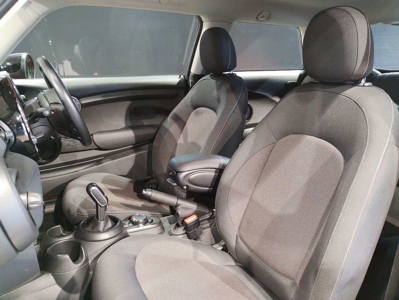 F56 MINI Cooper 3-Door Hatch LCI