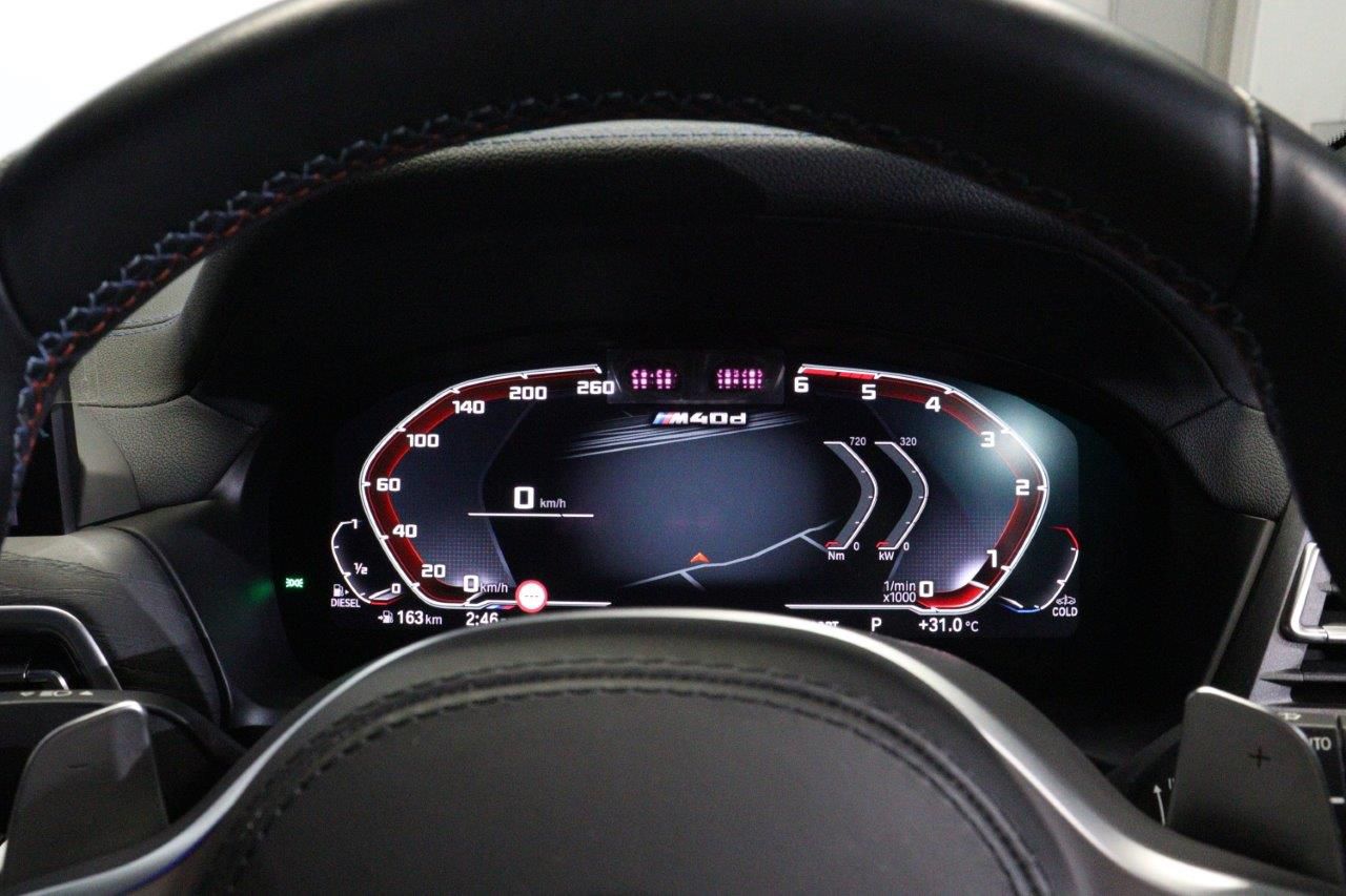 G01 X3 M40d RHD LCI ZA