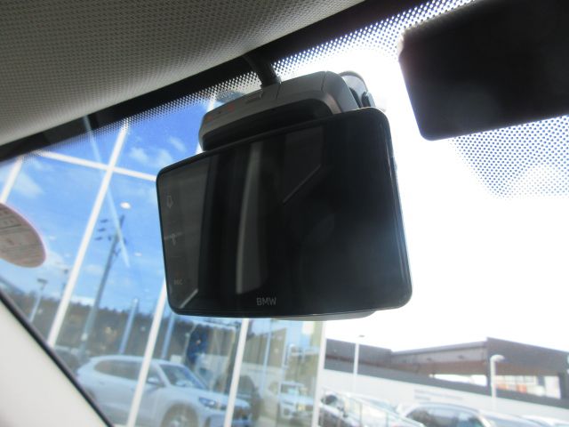 U11 iX1 xDrive30