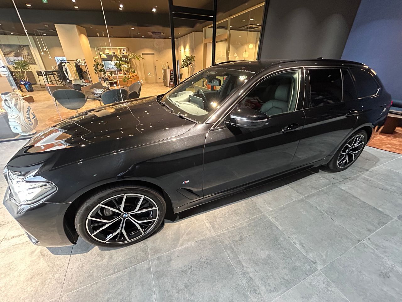 520d xDrive Touring RHD
