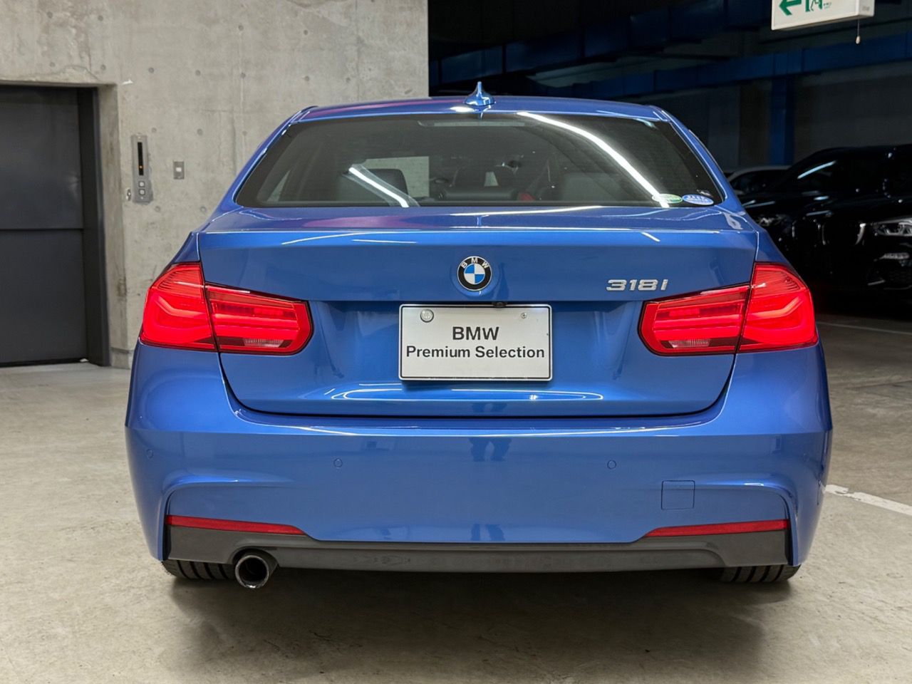 318I SEDAN RHD