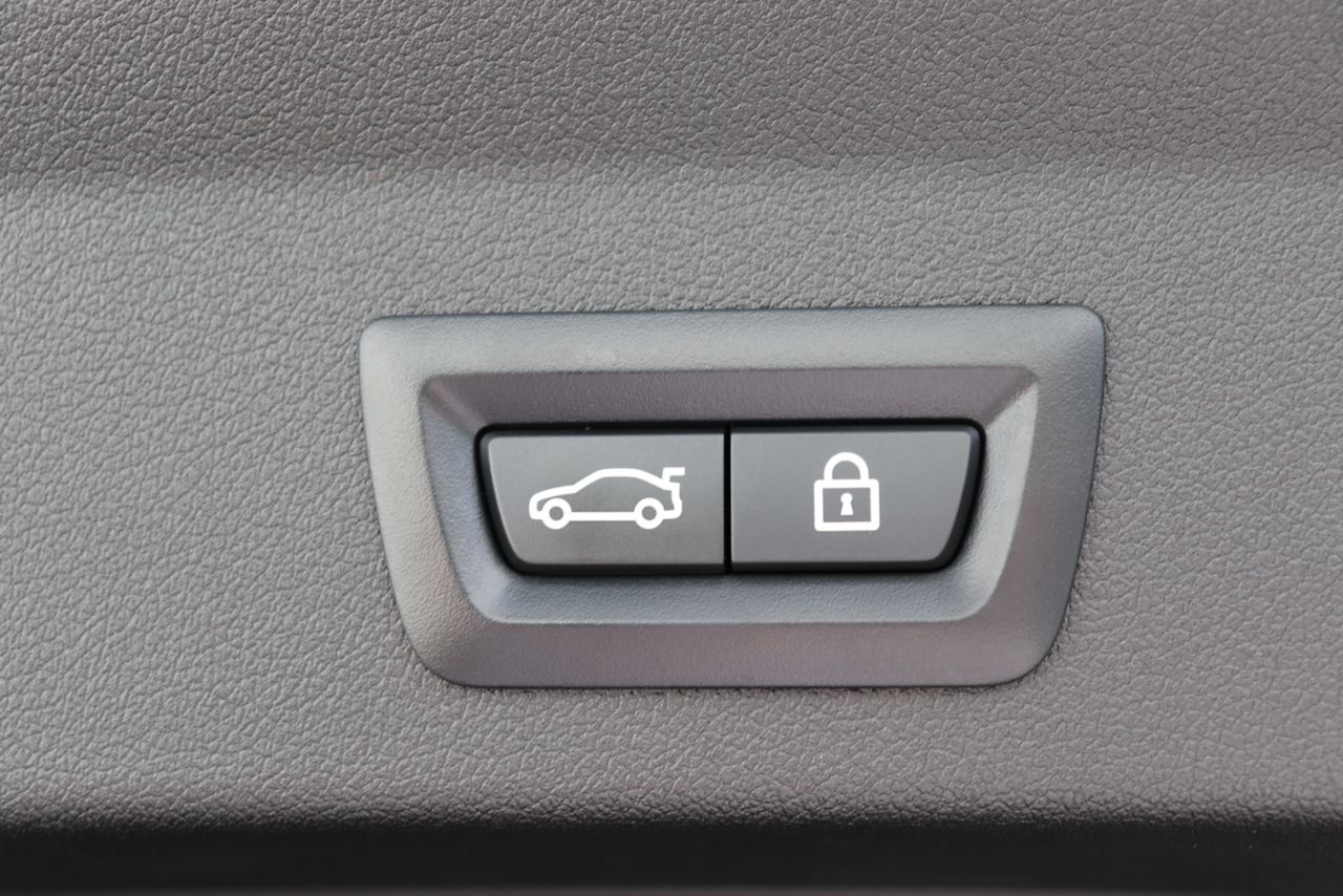 F40 118d Sports Hatch 5-door B47 2.0d