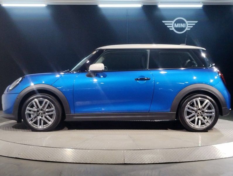 F66 MINI Cooper C 3Dr