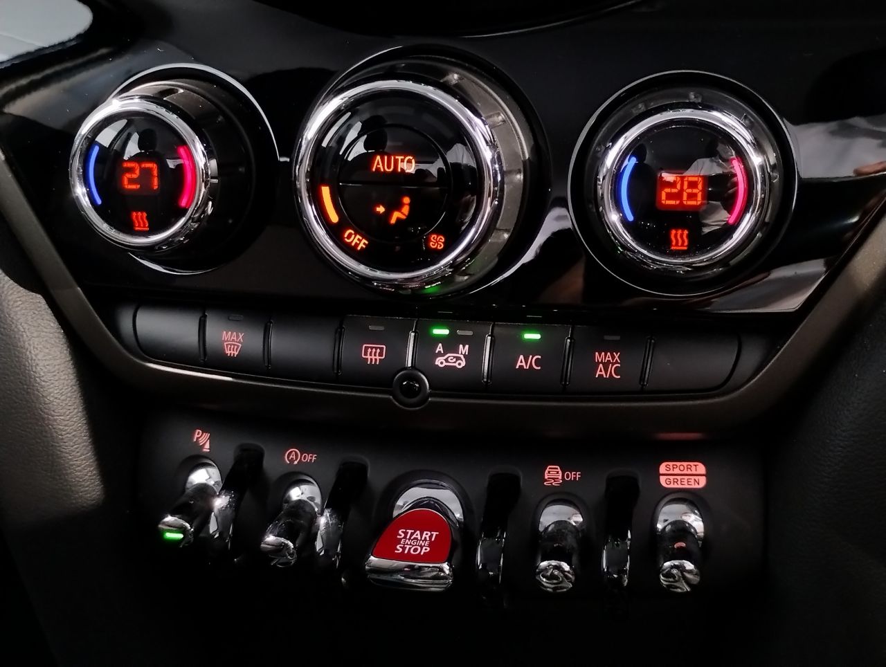 MINI CROSSOVER COOPER D