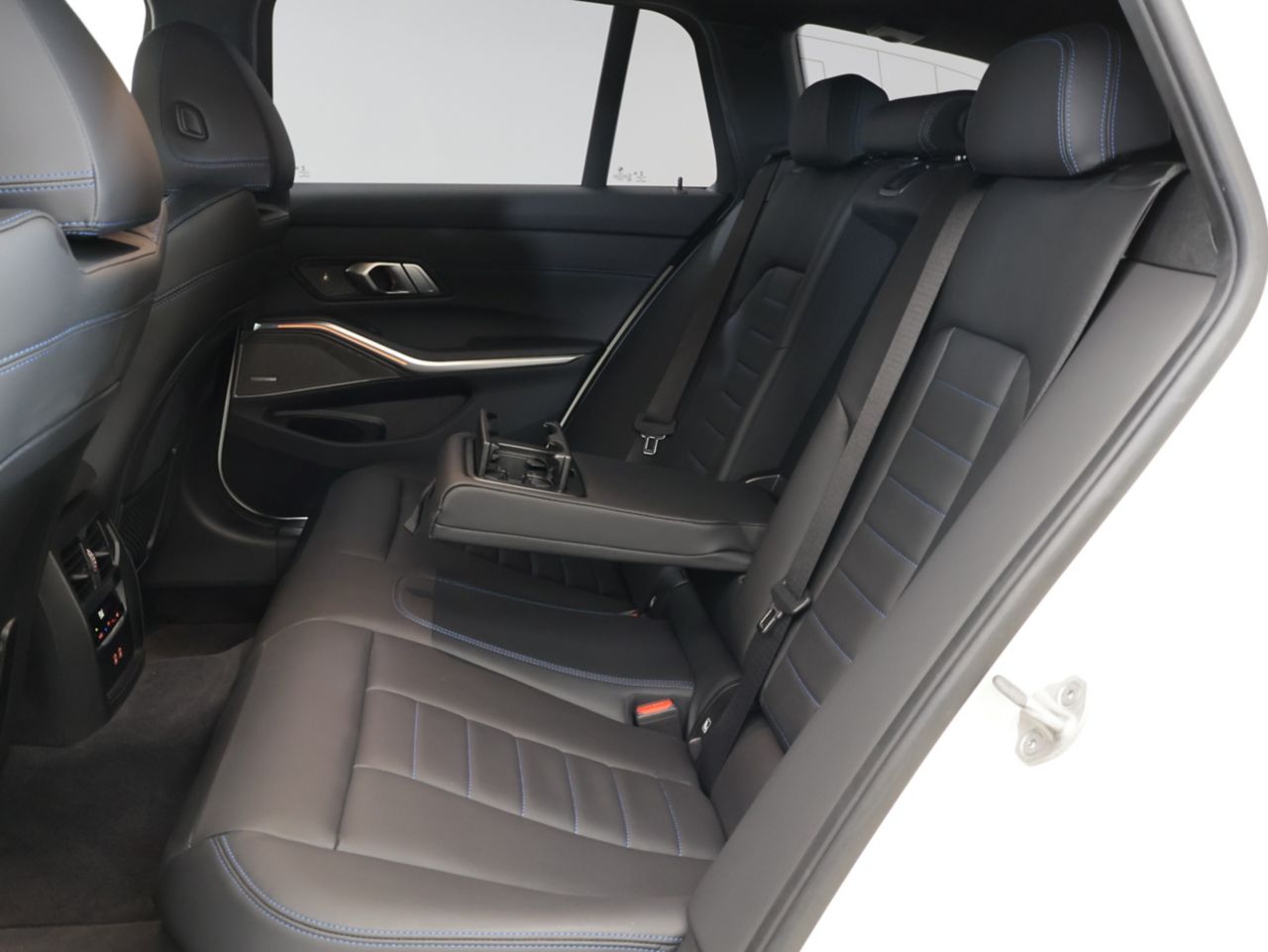 G21 M340i xDrive RHD
