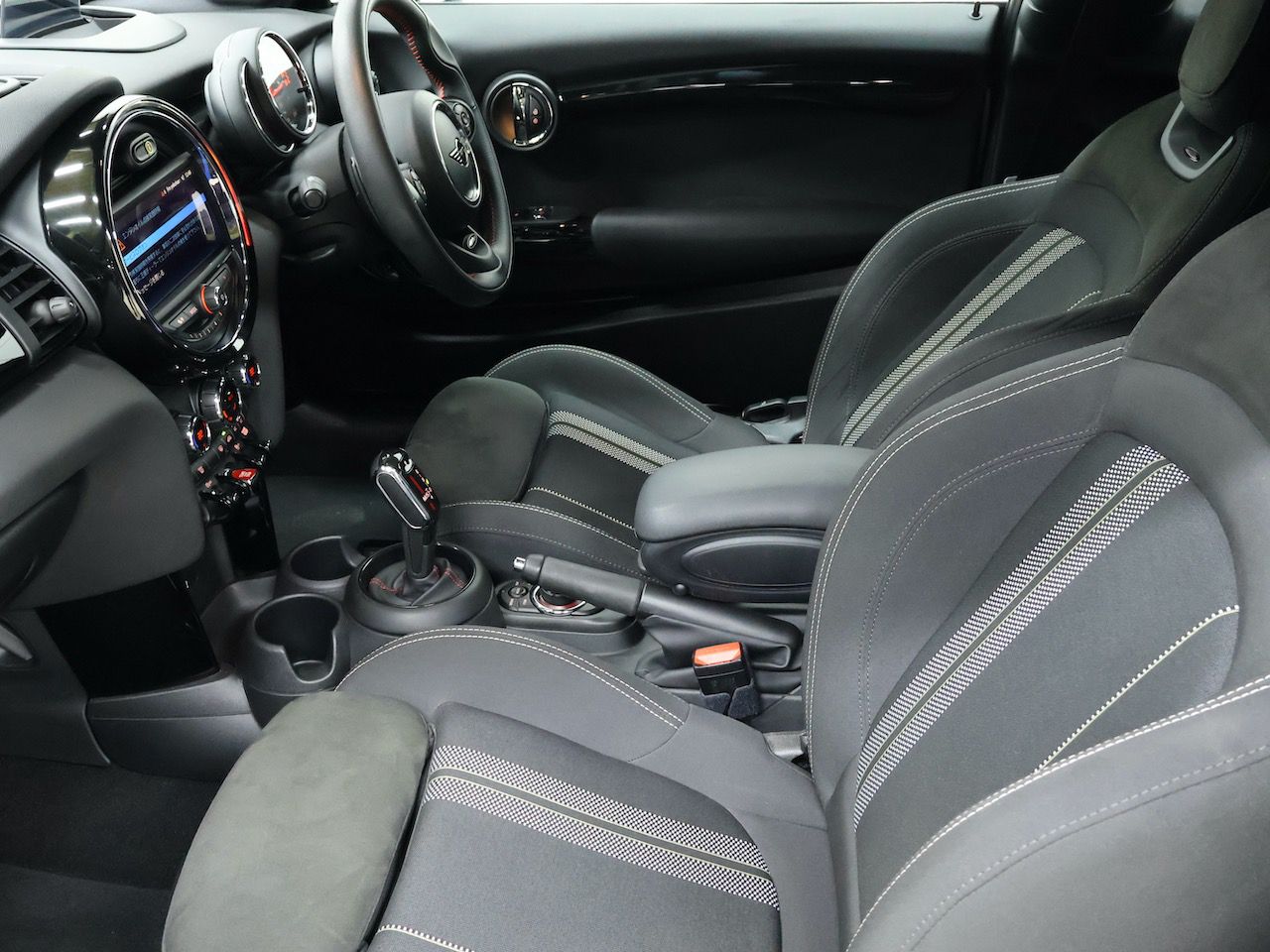 F56 MINI JOHN COOPER WORKS