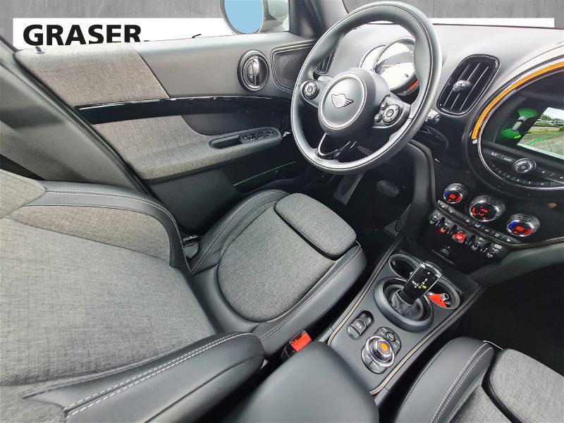 MINI One Countryman